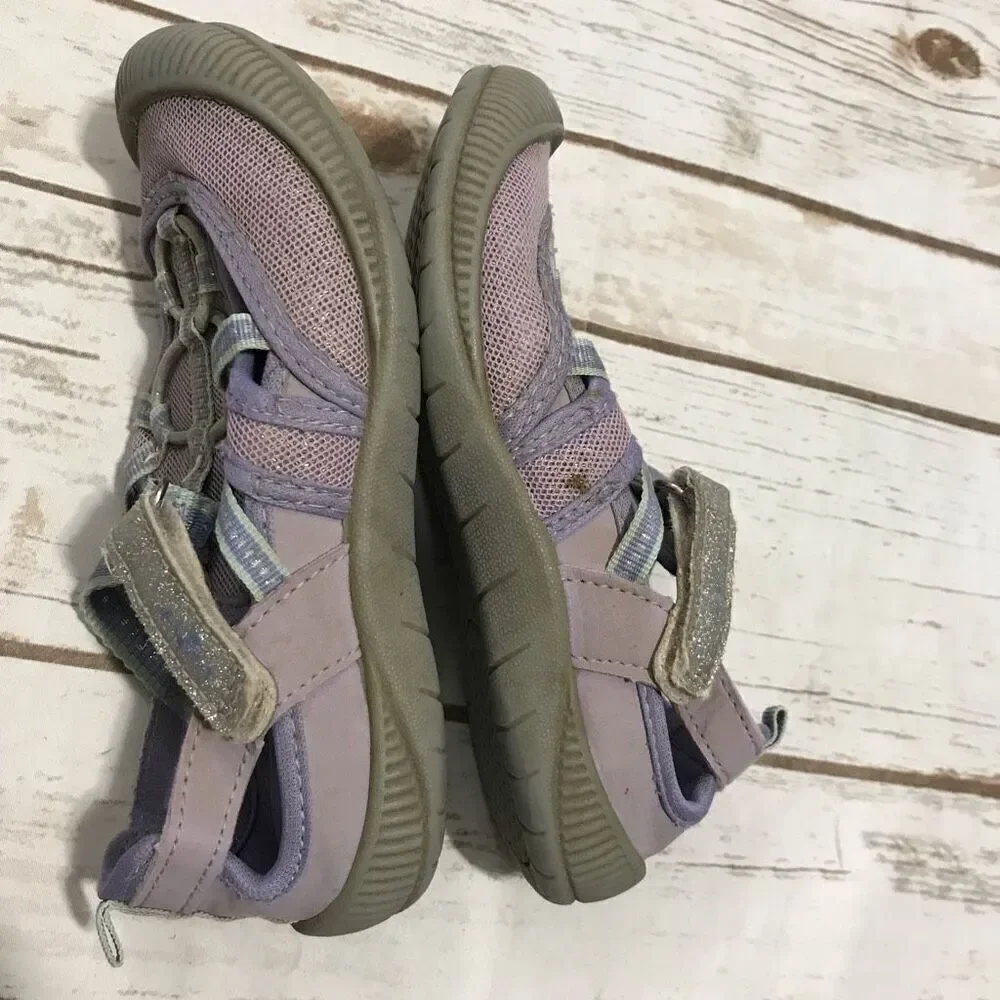 OshKosh Closed Toe Sandals Girls Size 12‎ purple